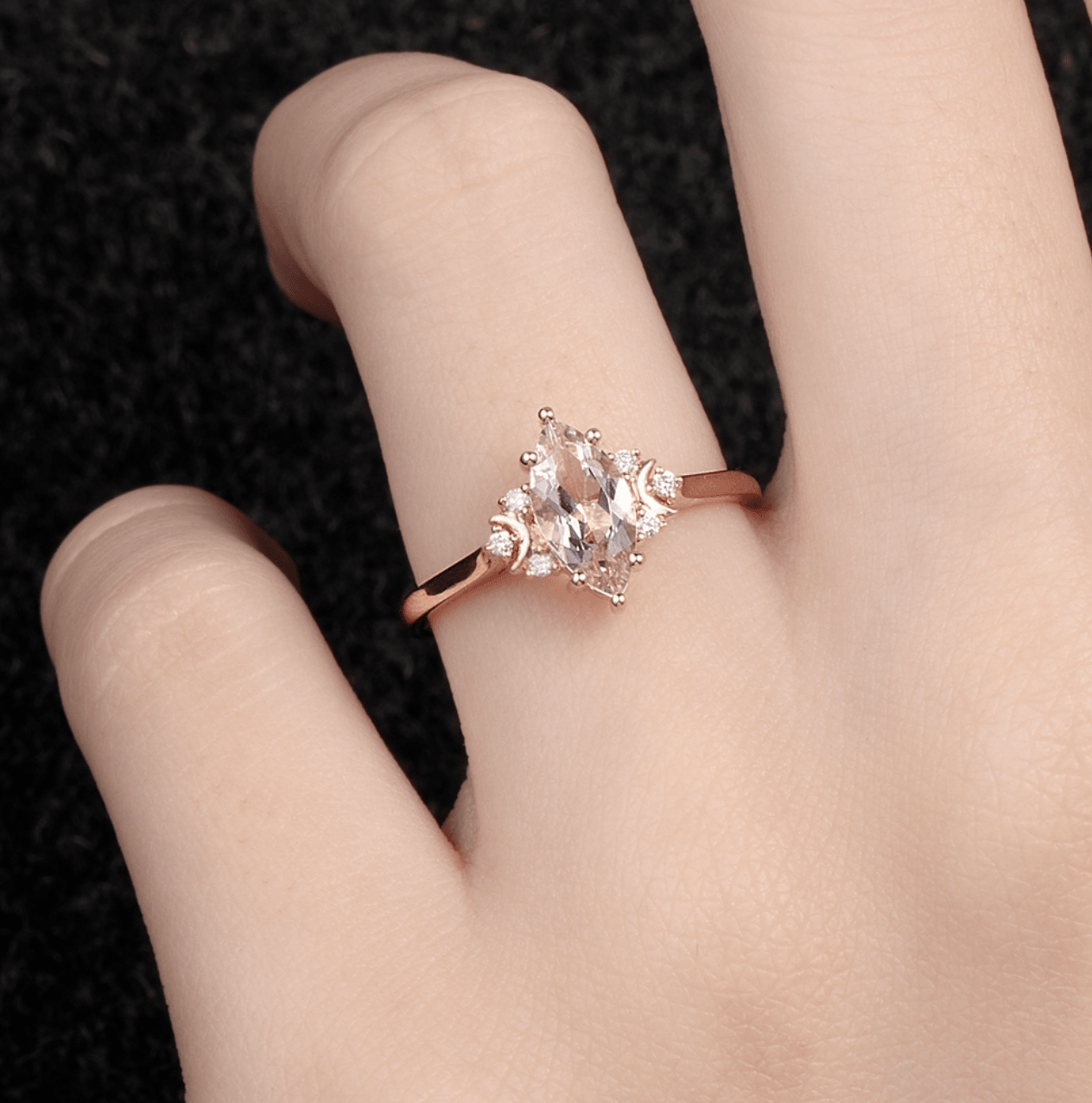 Vintage Morganit Hilal Yüzük - Alrischa