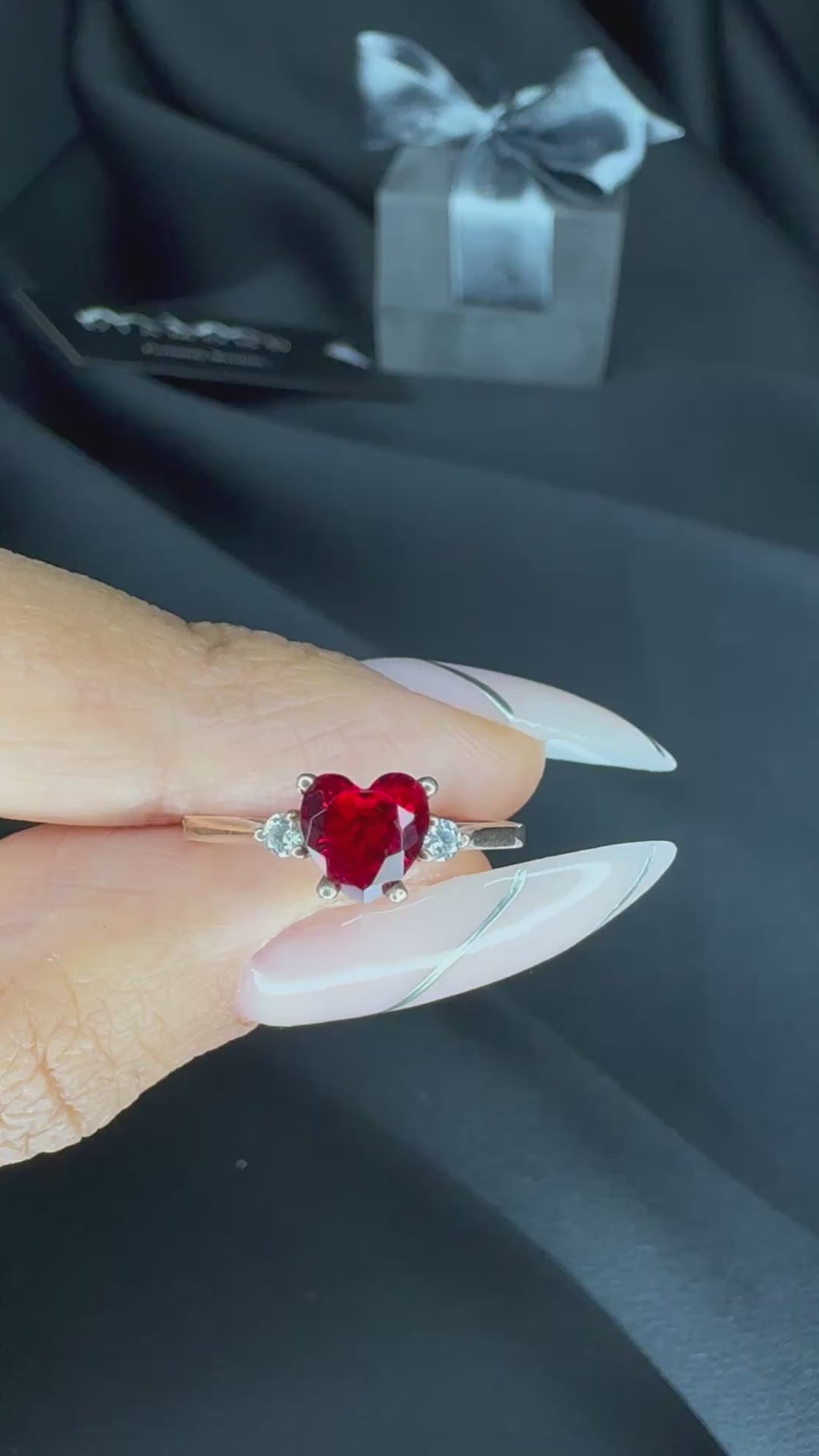 Yakut Kalp Pırlantalı Yüzük - Odyat