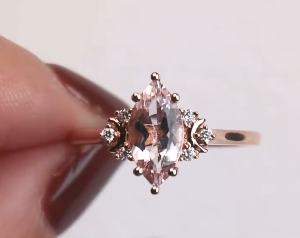 Винтажное кольцо с полумесяцем из морганита - Alrischa