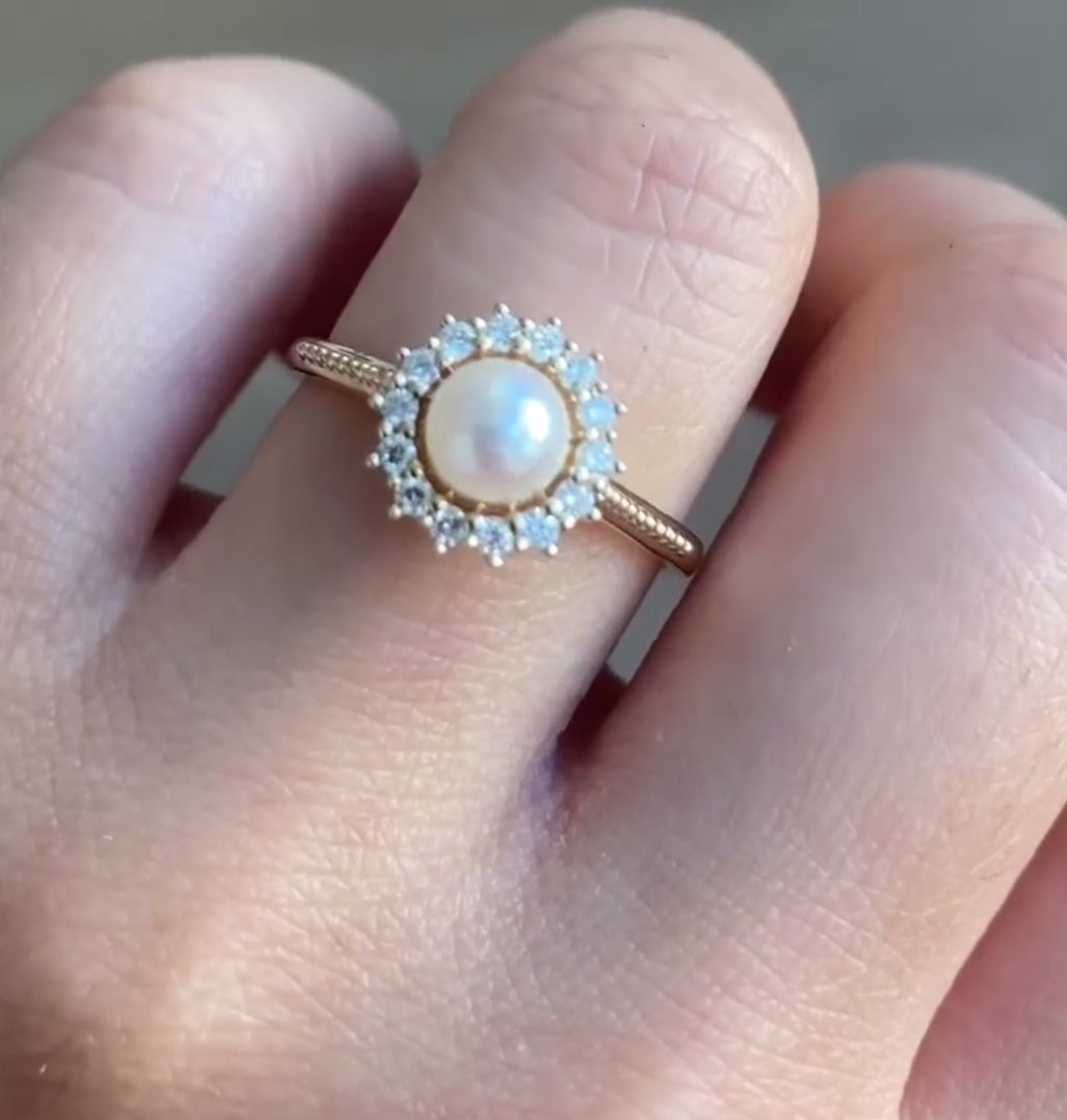 Винтажное жемчужное кольцо Light Ring - Acamar