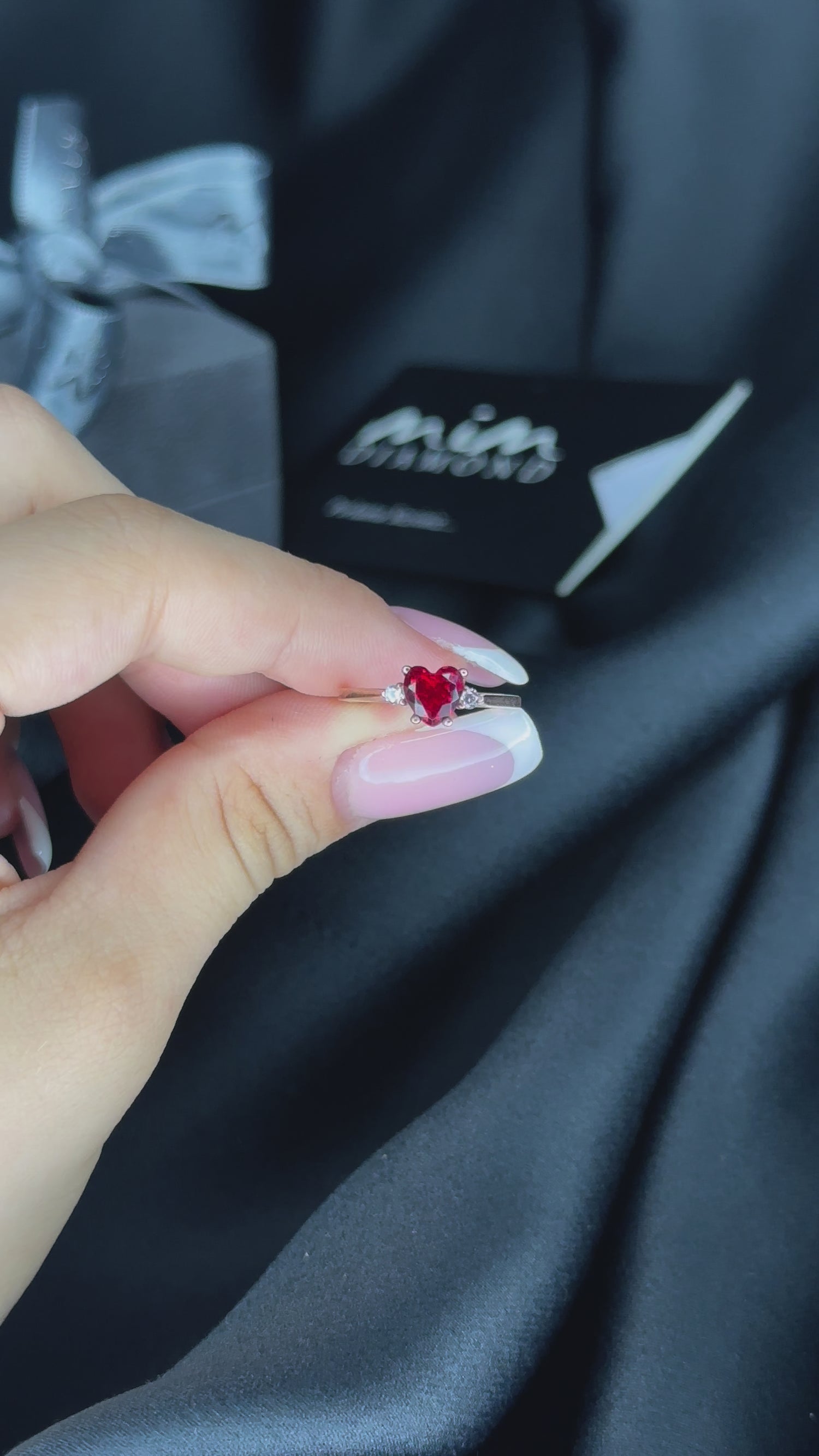 Yakut Kalp Pırlantalı Yüzük - Odyat