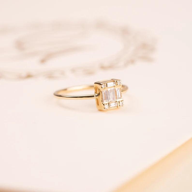 0.25 Karat Baget Pırlanta Yüzük - Karel - Mim Diamond