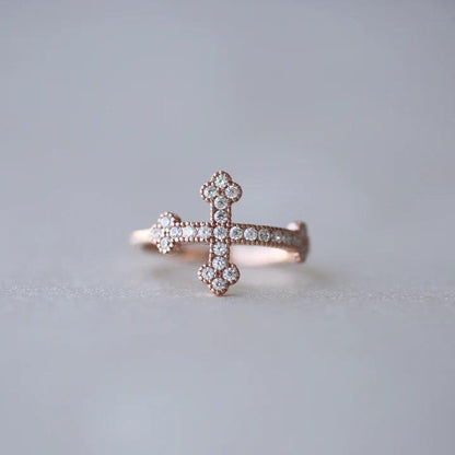 SIDEWAYS CROSS RING - Mim Diamond