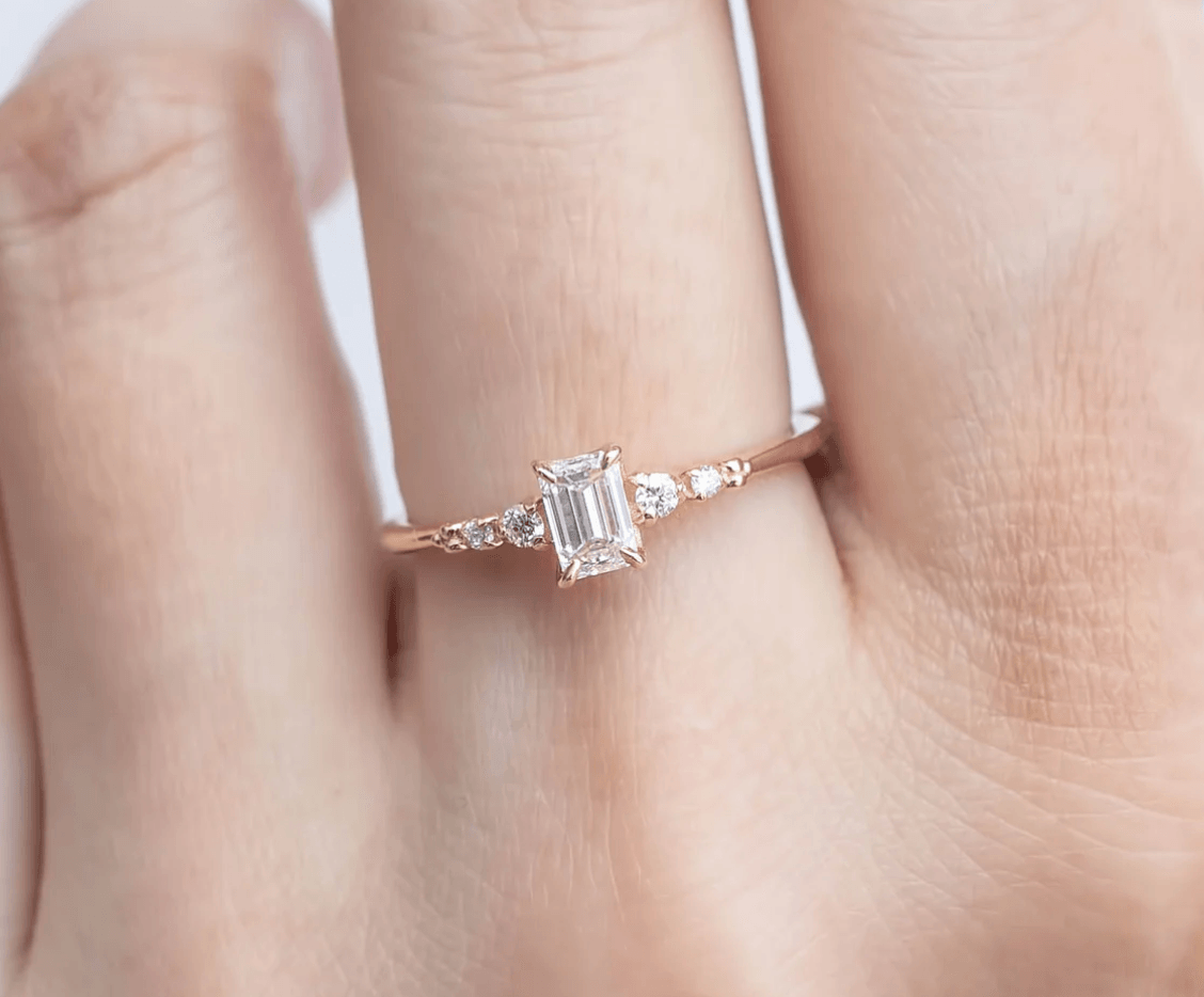 Zümrüt Kesim Tektaş Pırlanta Yüzük - Karen