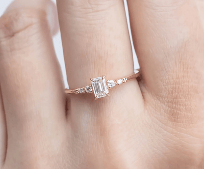 Zümrüt Kesim Tektaş Pırlanta Yüzük - Karen