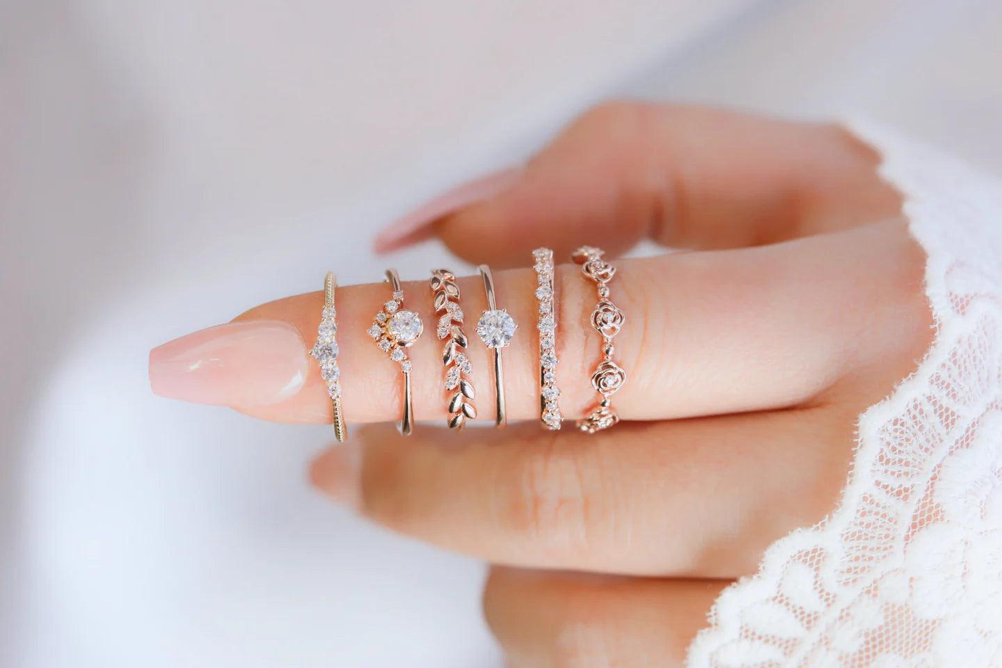 TINY CROWN RING - Mim Diamond