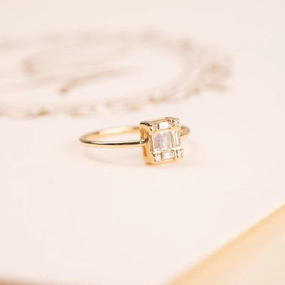 0.25 Karat Baget Pırlanta Yüzük - Karel - Mim Diamond