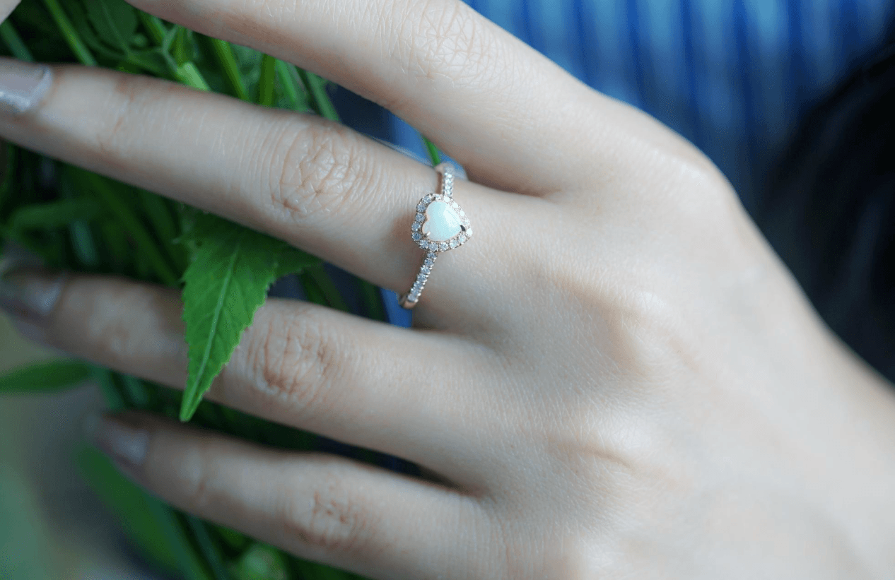 Kalp Opal Yüzük - Atik