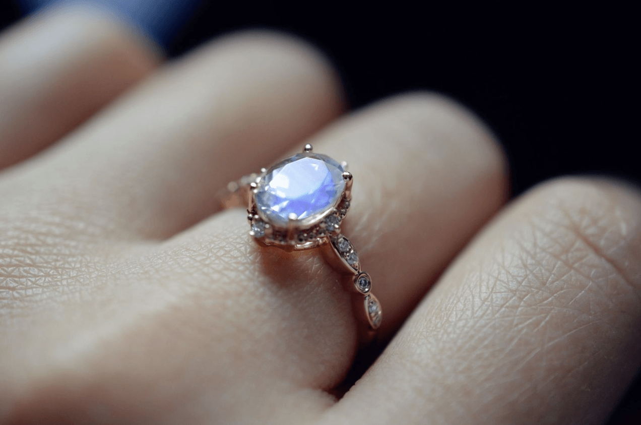 Vintage Oval Aytaşı Yüzük - Terebellum