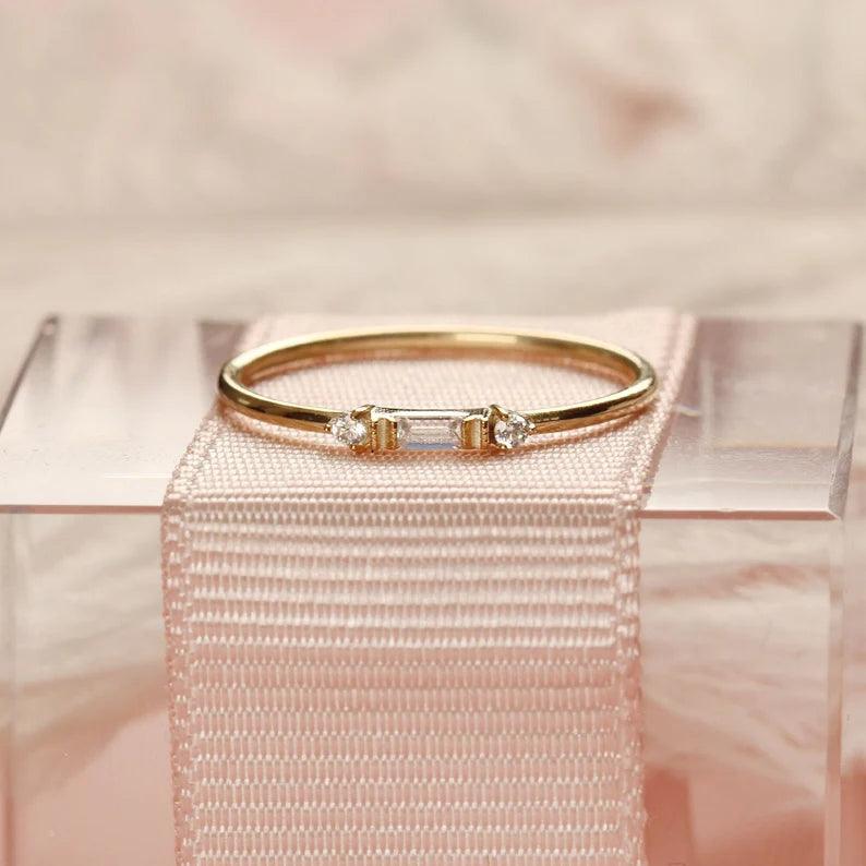 Minimal Baget Pırlanta Yüzük - Mina - Mim Diamond