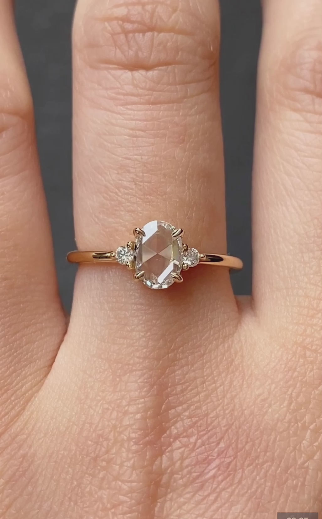 Diamond Solitaire Ring - Azen