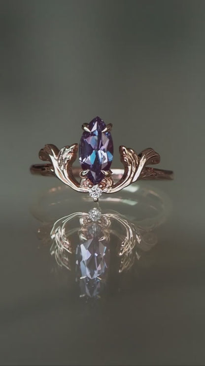 Кольцо с бриллиантом в виде полумесяца с опалом - Arich